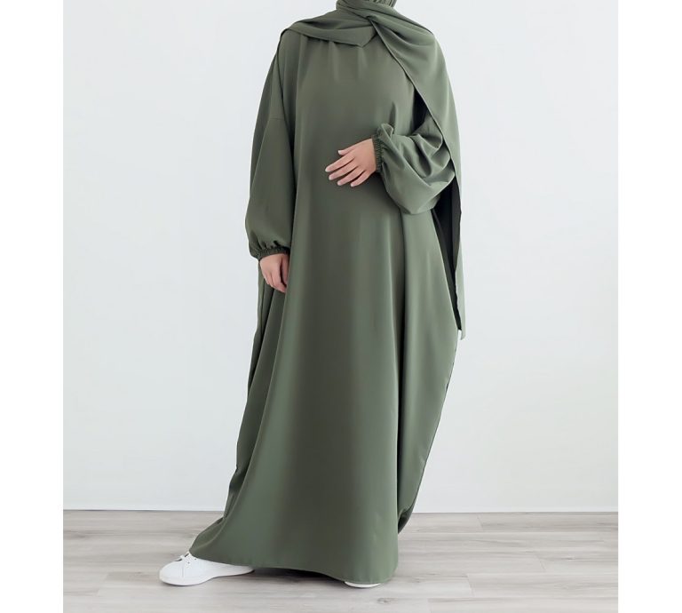 black-integrated-veil-abaya